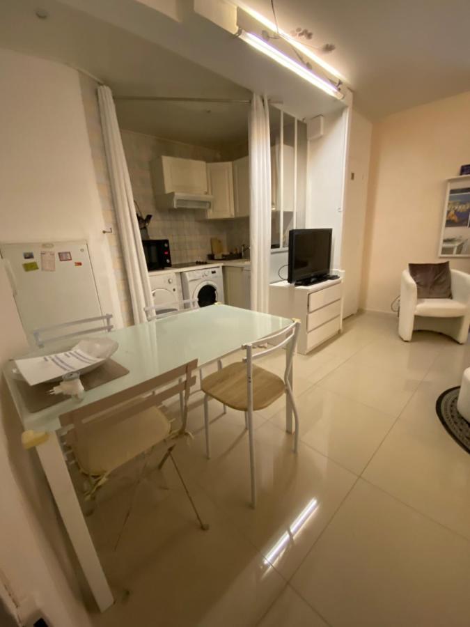 Appartement 2 Chambres - Suquet, Terrasse Et Parking Cannes Esterno foto