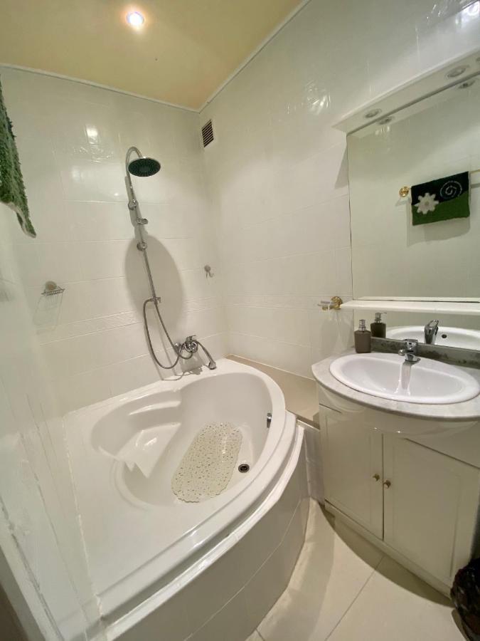 Appartement 2 Chambres - Suquet, Terrasse Et Parking Cannes Esterno foto